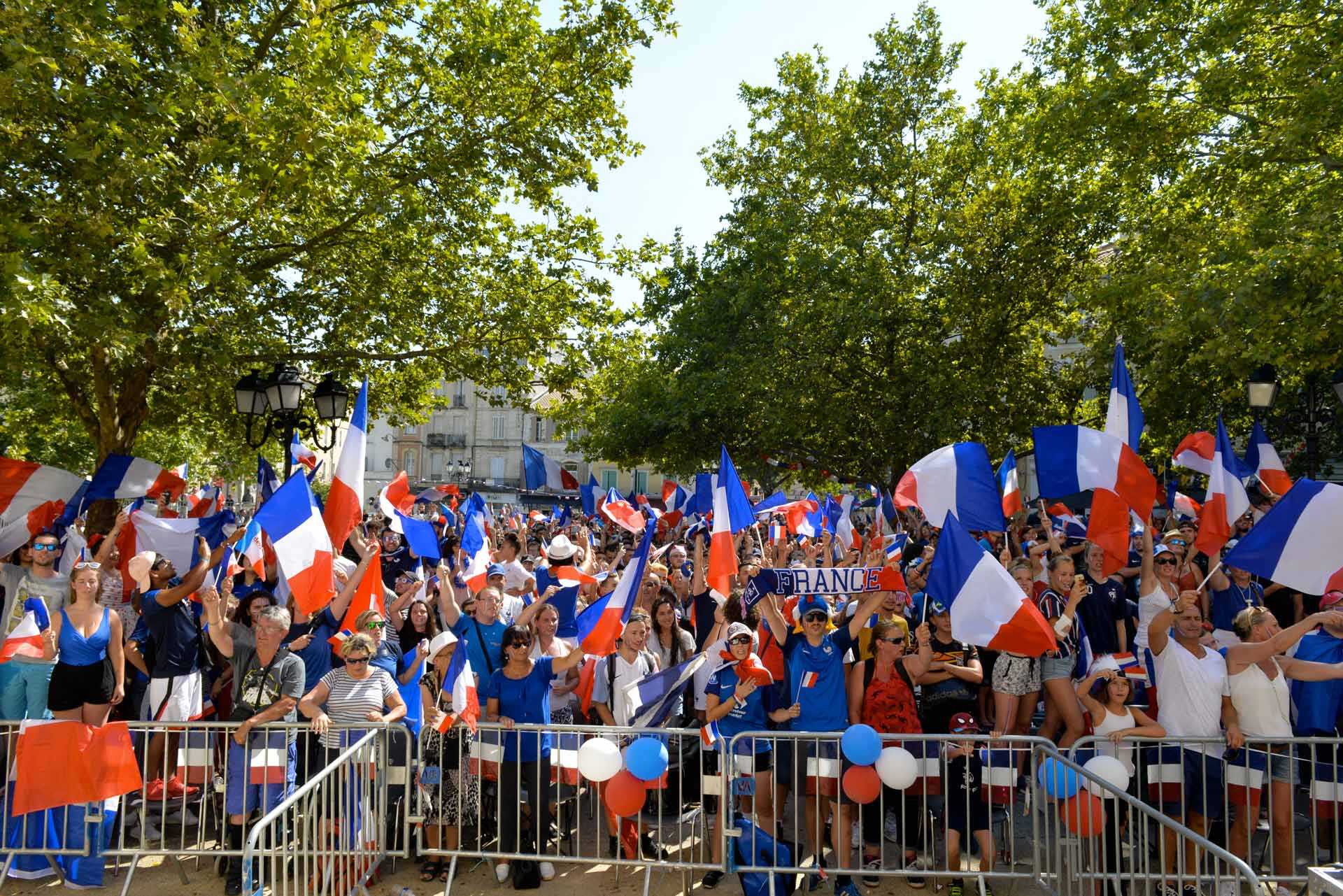 Une véritable ferveur populaire a salué à Alès, l’exploit de l’Équipe de France de football.
