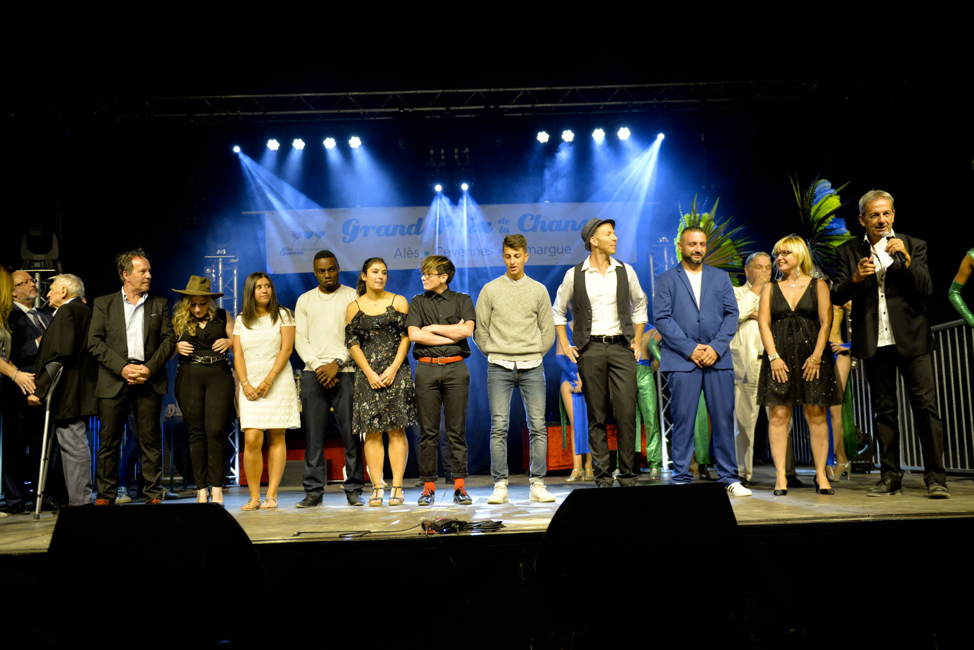 La finale du Grand prix de la chanson Alès-Cévennes-Camargue s’est déroulée vendredi soir 24 août aux arènes du Tempéras, devant un public nombreux conquis par les dix candidats et ravi du spectacle proposé.