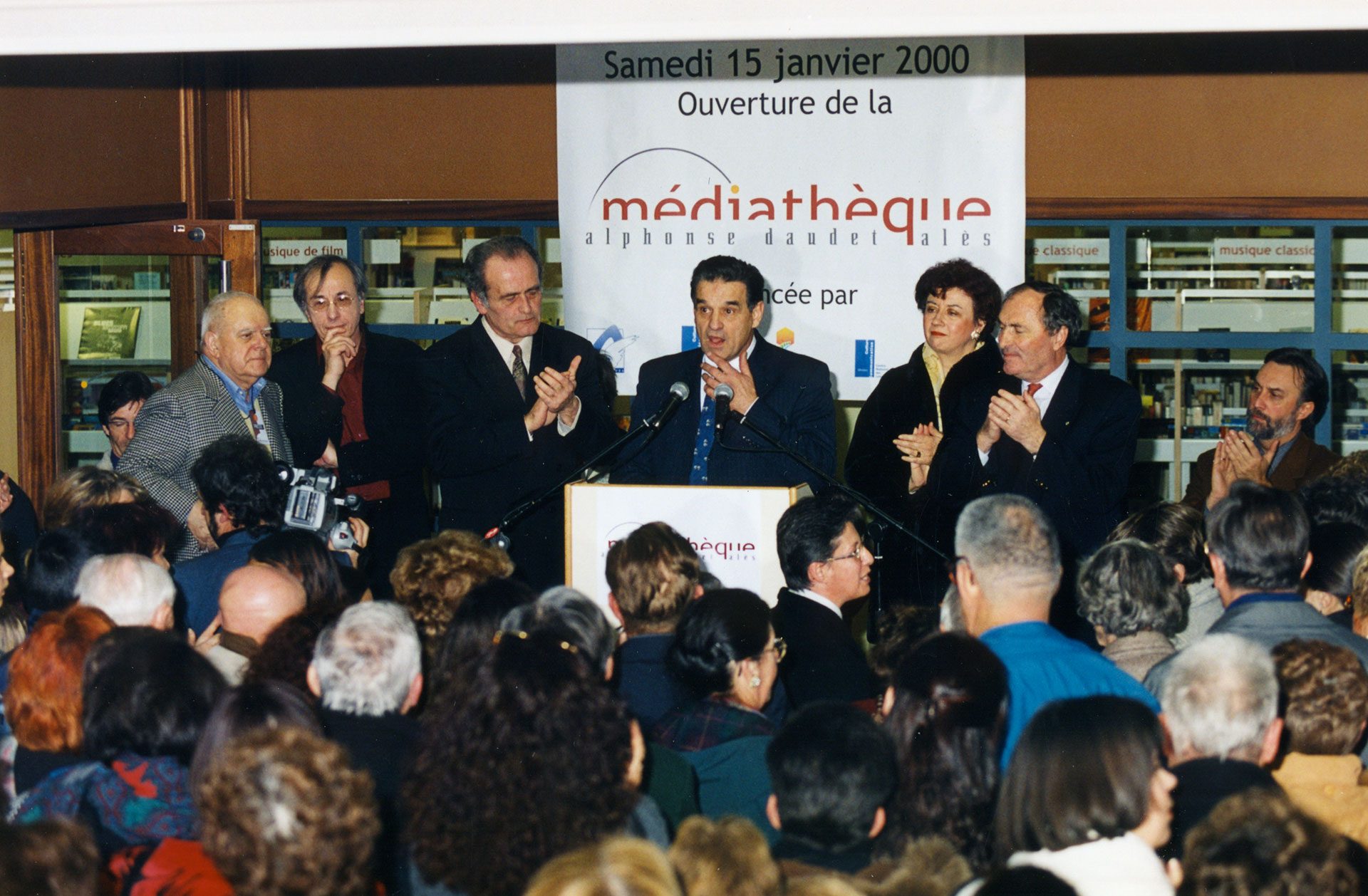 Fin 2019, Max Roustan inaugurera la fin des travaux, quasiment 20 ans jour pour jour après l’inauguration de la médiathèque Alphonse Daudet, le 15 janvier 2000.