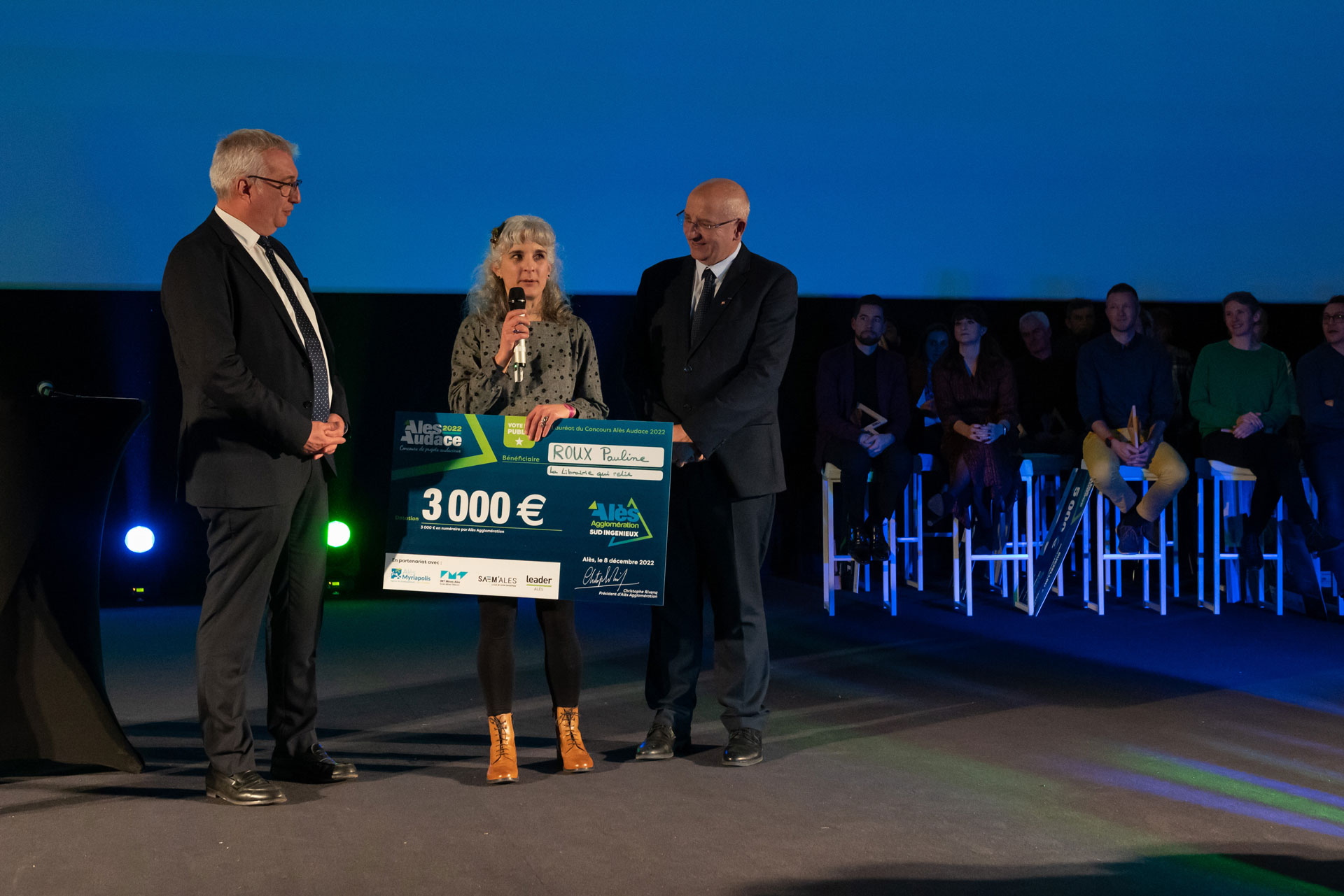 Avec un record de plus de 6 500 votes, le prix du public a été décerné à Pauline Roux pour son projet de librairie à Génolhac.